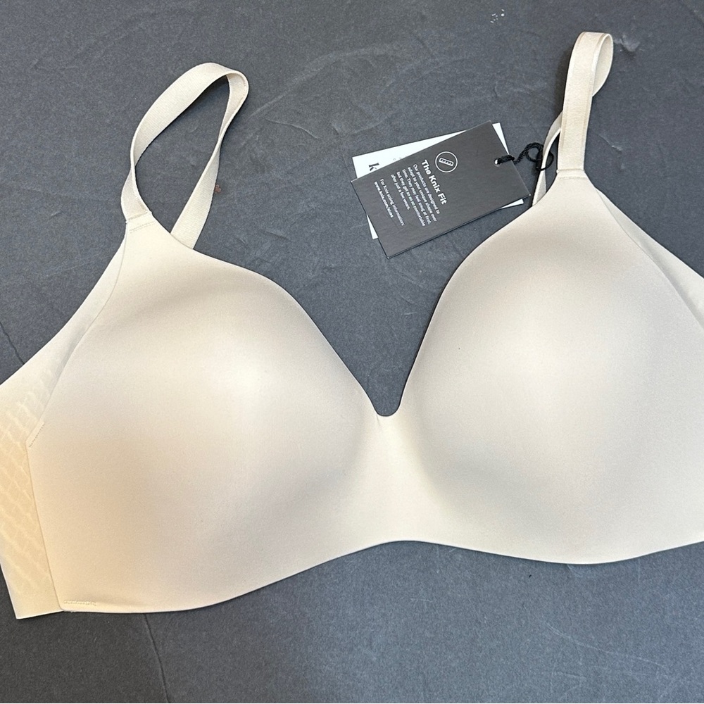 Knix Wing Woman Contour Bra size 7